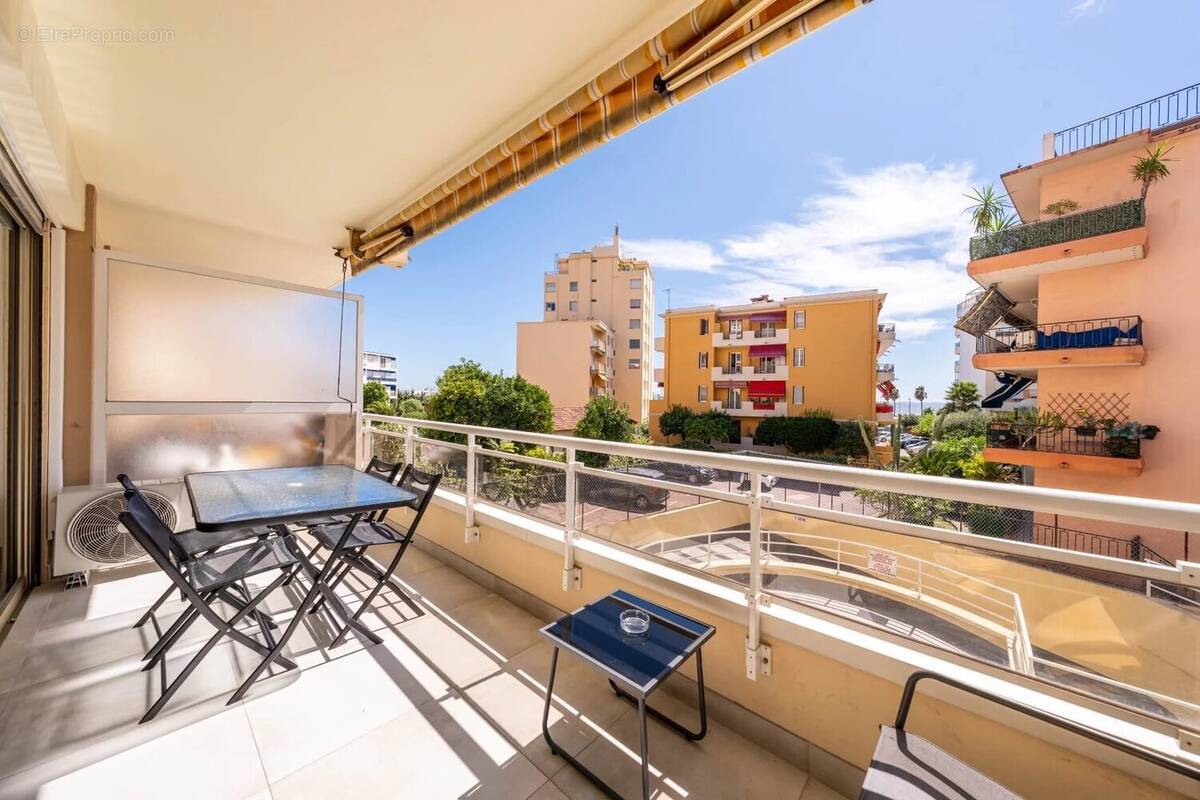 Appartement à ROQUEBRUNE-CAP-MARTIN