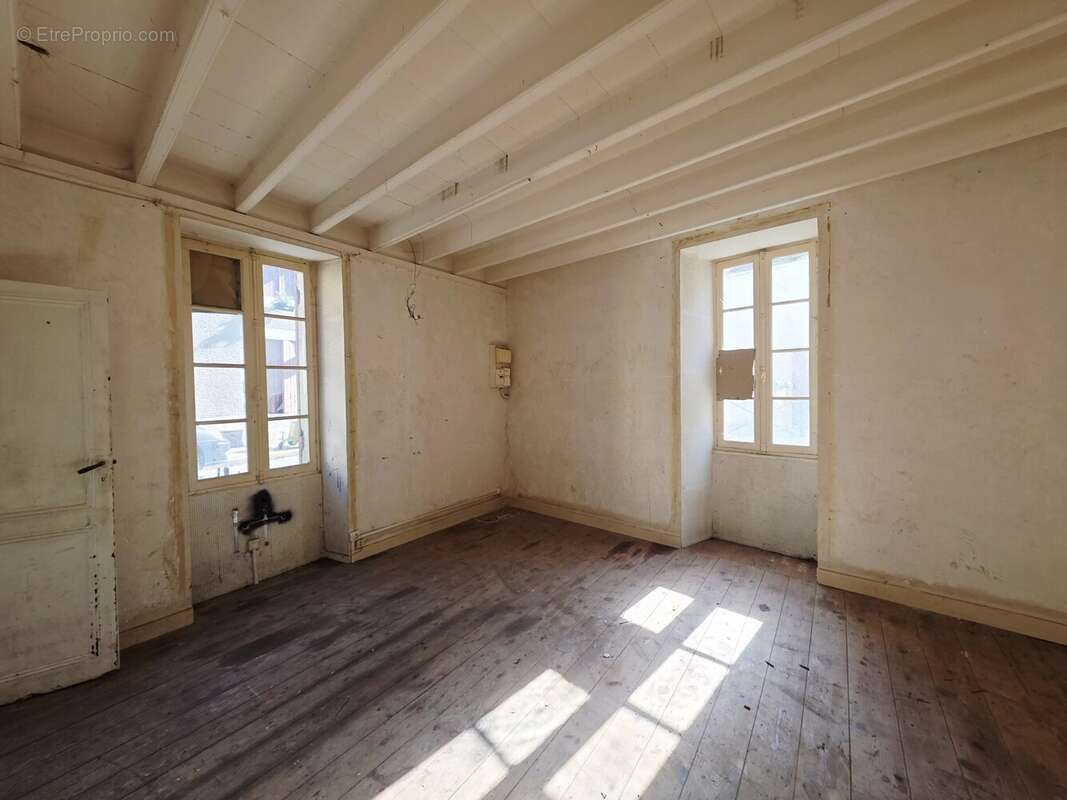 Maison à MONSEGUR