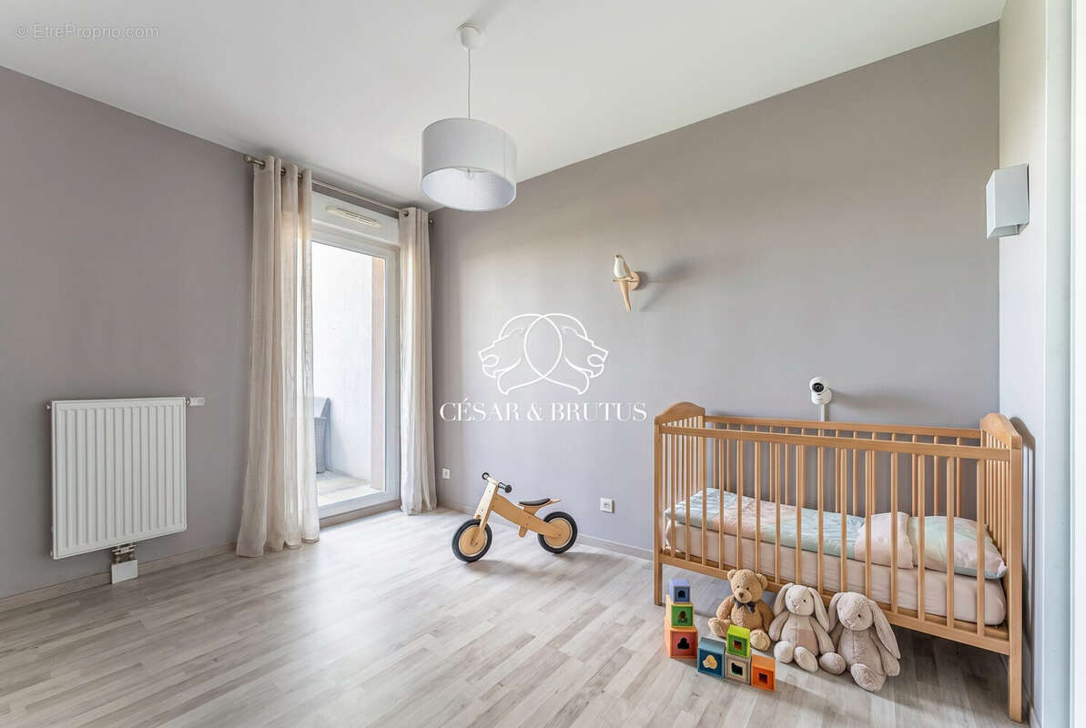 Appartement 72 m² à Venissieux  - photo 8