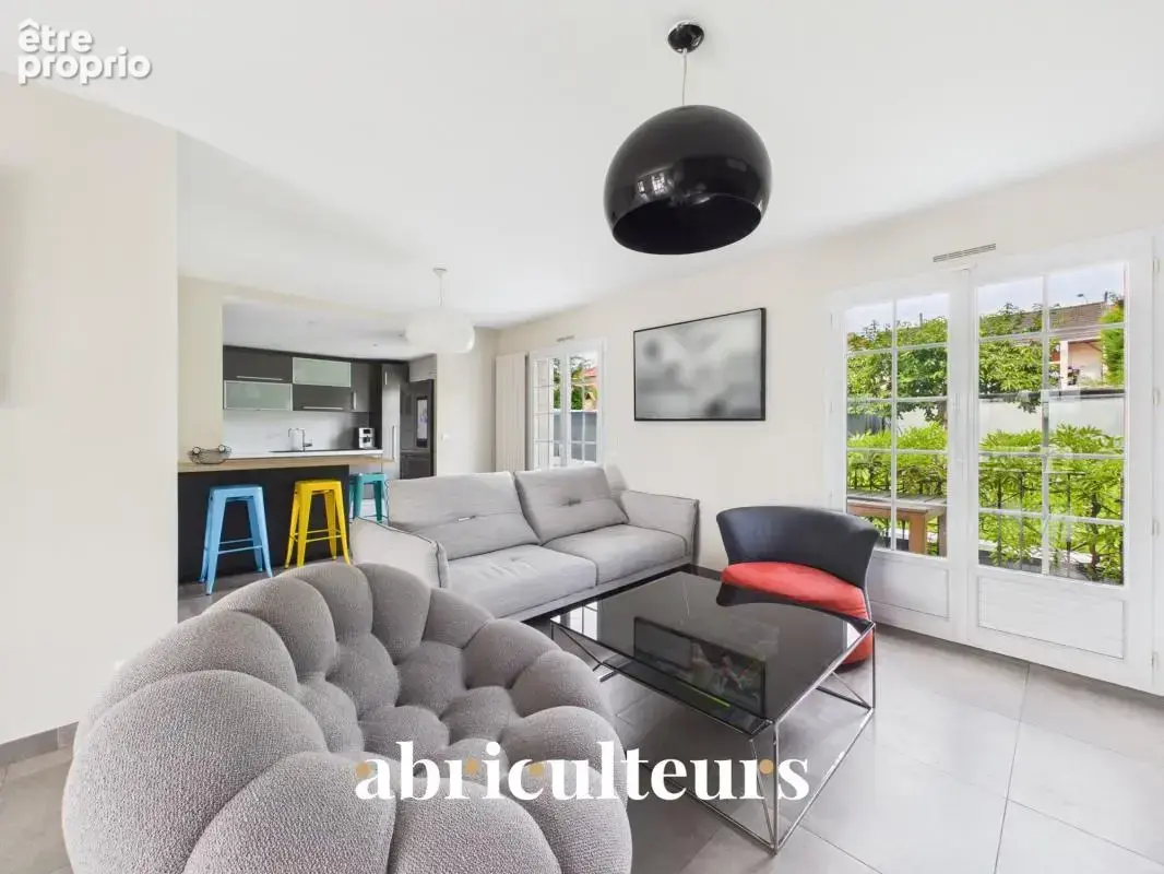 Maison familiale individuelle avec jardin - 6 pièces - 185 m² - Ormesson-sur-Marne - photo 5