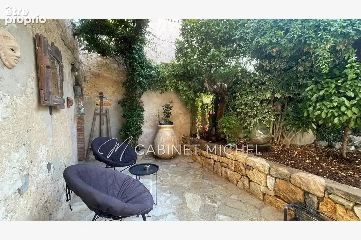 Maison 6 pièces 160 m² à vendre à Le Rouret (06650) - photo 3