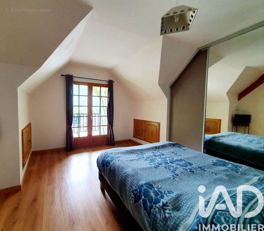 Photo 8 - Maison à LUZ-SAINT-SAUVEUR