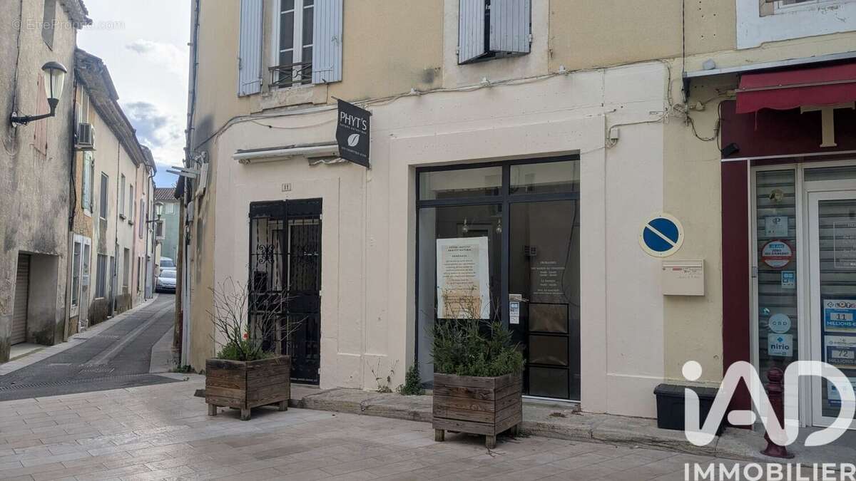 Photo 2 - Commerce à ENTRAIGUES-SUR-LA-SORGUE