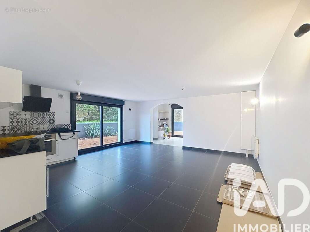 Photo 2 - Appartement à AMBARES-ET-LAGRAVE