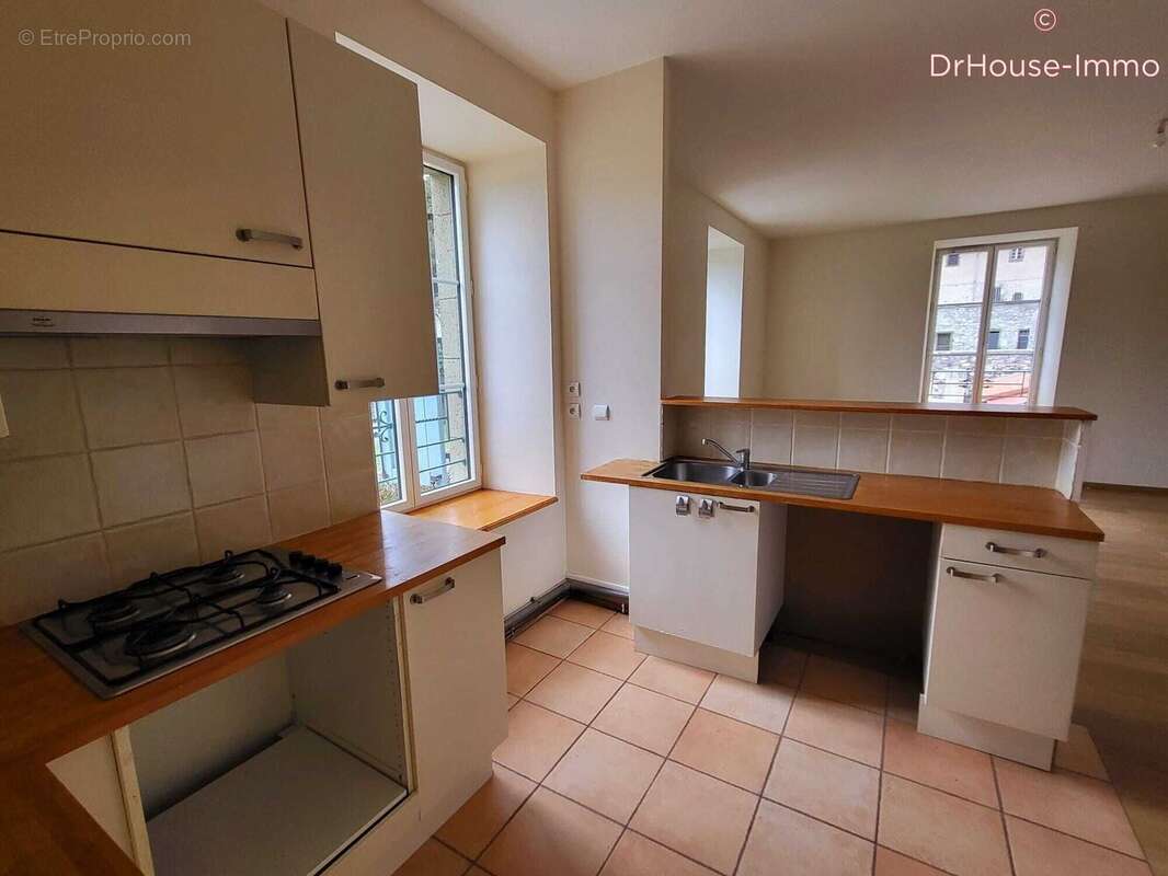 Appartement à ESPALY-SAINT-MARCEL