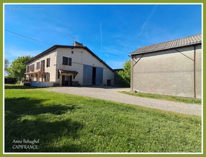 PERGAIN-TAILLAC(32) Maison de caractère 160m2 avec dépendances - Vue dominante - Terrain 11605m2 - photo 35