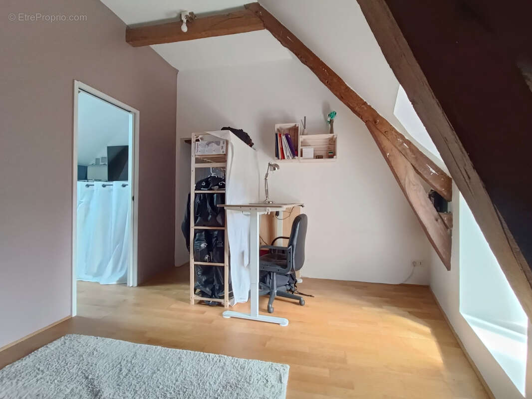 Maison à SAINT-ERBLON