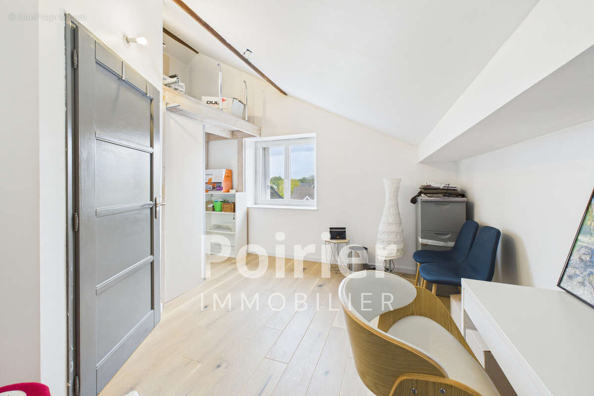 COUP DE CŒUR À VEIGY ! T5 Duplex rénové   Vue dégagée - photo 14
