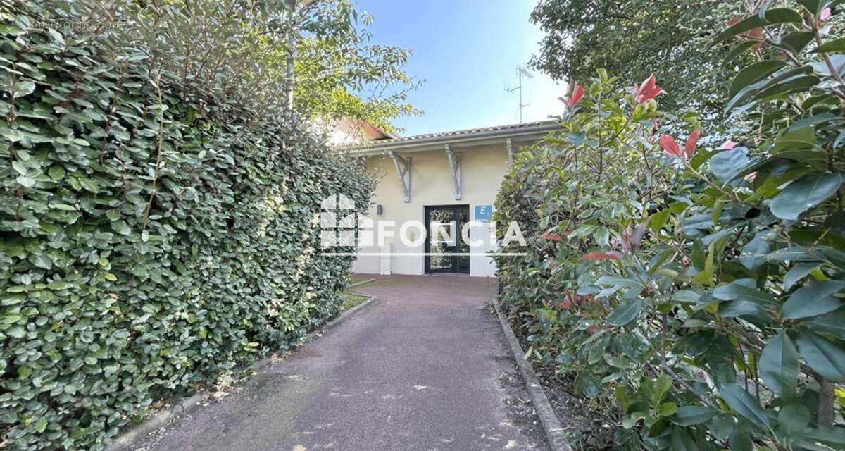 Appartement à ANGRESSE