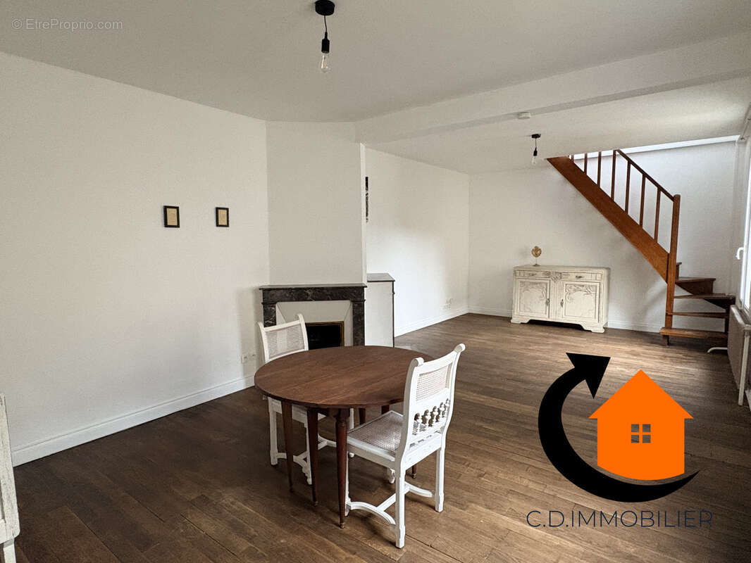 Maison 75 m² à Luce  - photo 2