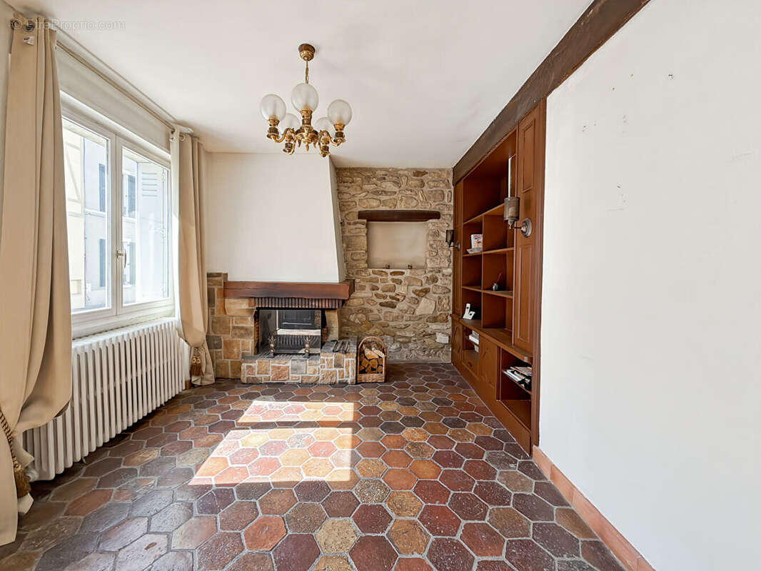 Maison à MANTES-LA-JOLIE