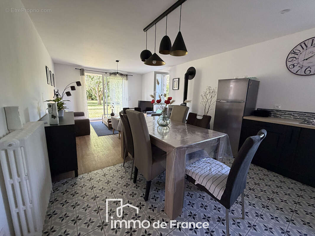 Belle maison en pierre rénovée avec terrain plat - photo 16