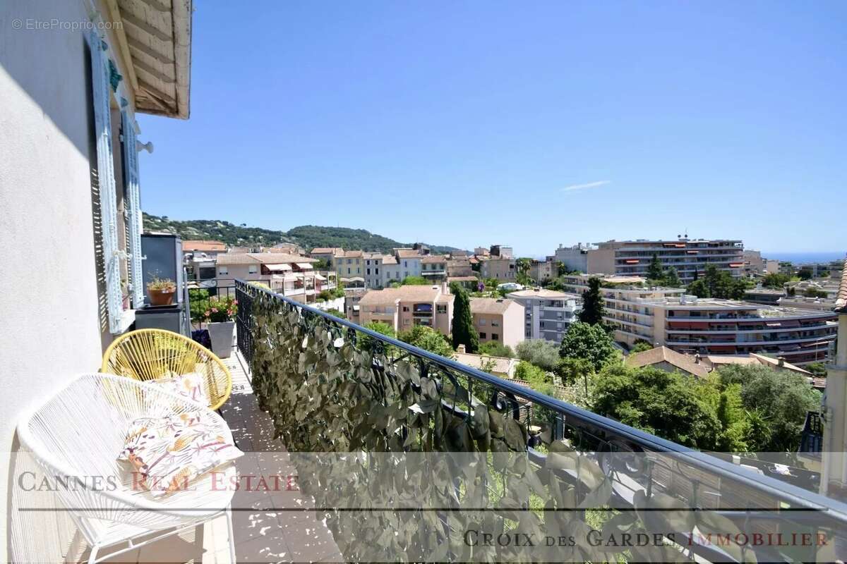 Appartement à LE CANNET