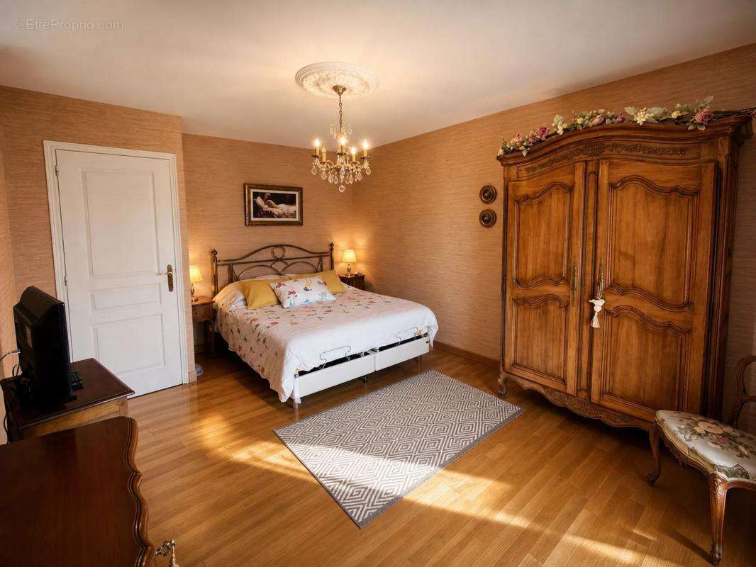 Maison de 166 m² avec grand atelier de 180 m² à côté d'Epernon - photo 8