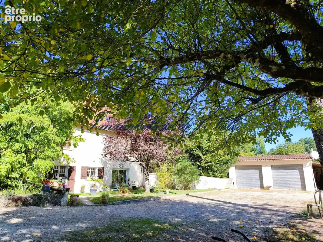 Photo Maison à Champcevinel au prix de 295 000€
