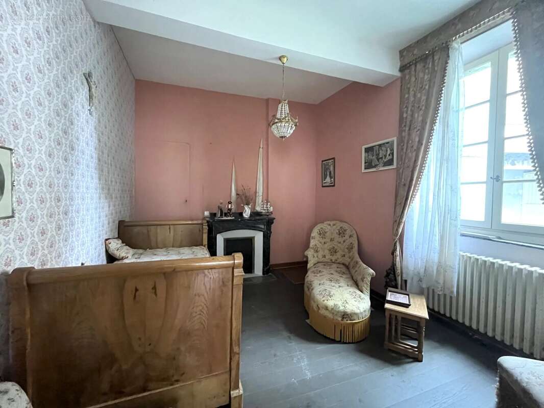 Maison à PEPIEUX