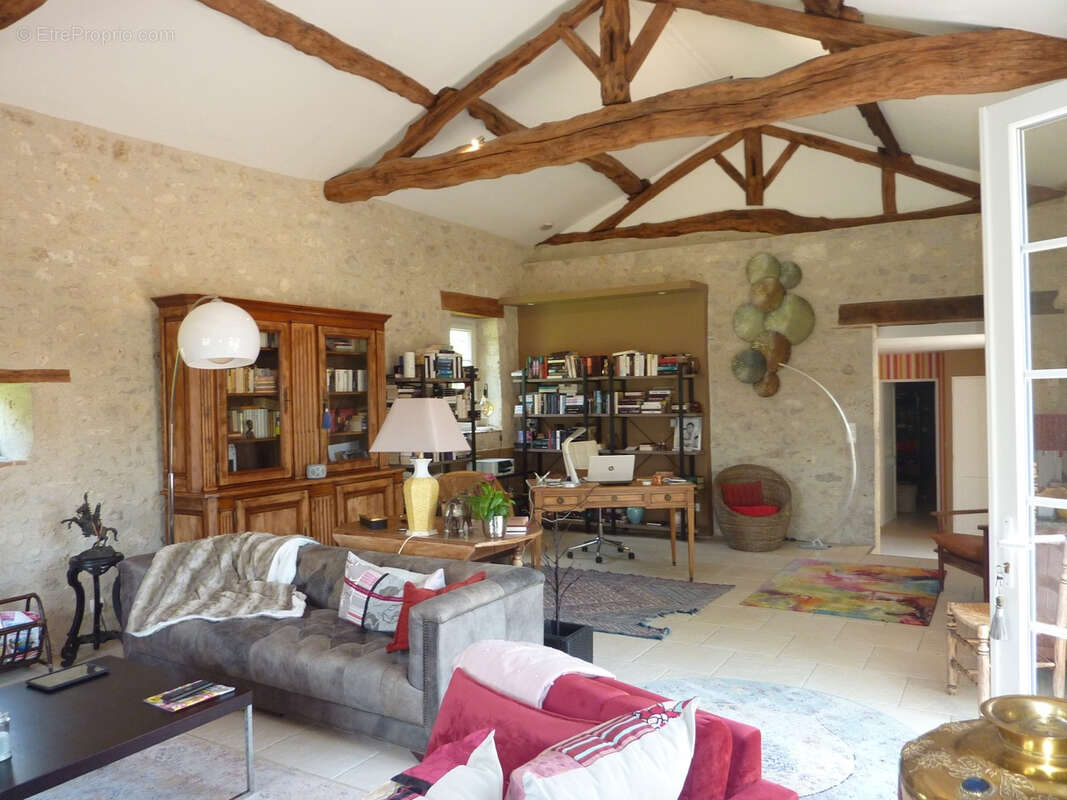 Maison avec piscine intérieure et terrasses et splendide vue - photo 14