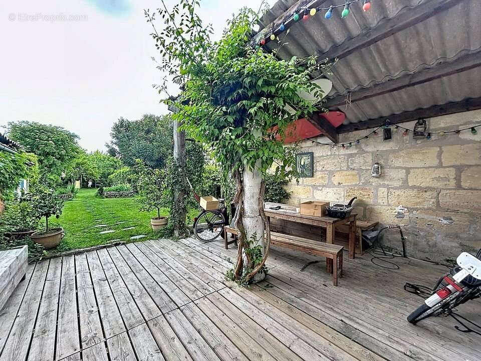 Maison à VAYRES