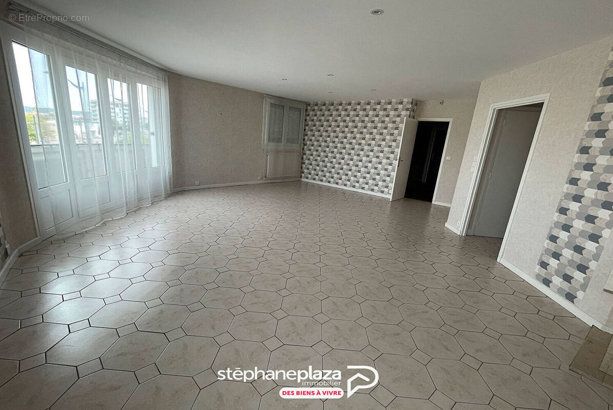 Appartement à SOTTEVILLE-LES-ROUEN