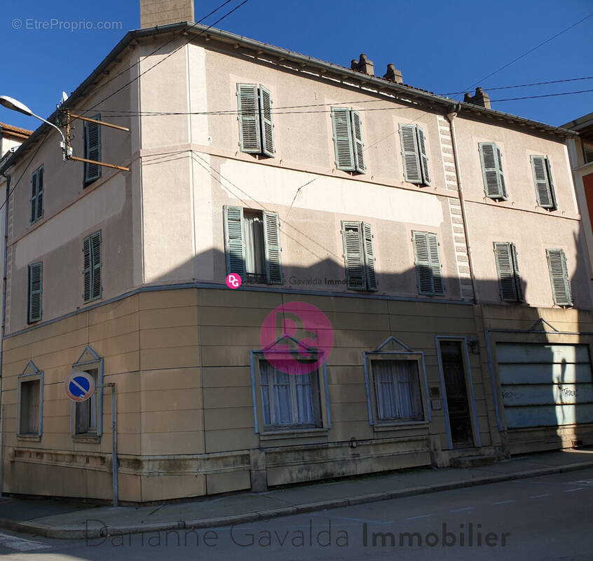 Appartement à DECAZEVILLE