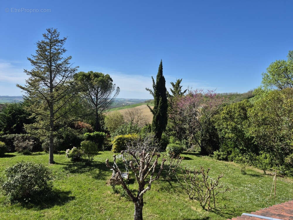 Maison à MONTAUT-LES-CRENEAUX