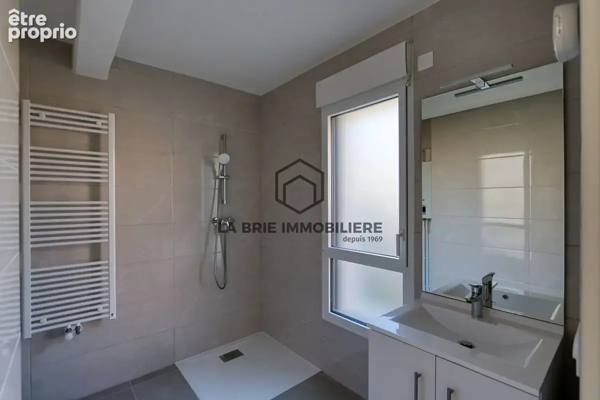 Appartement 52 m² à Rubelles  - photo 7