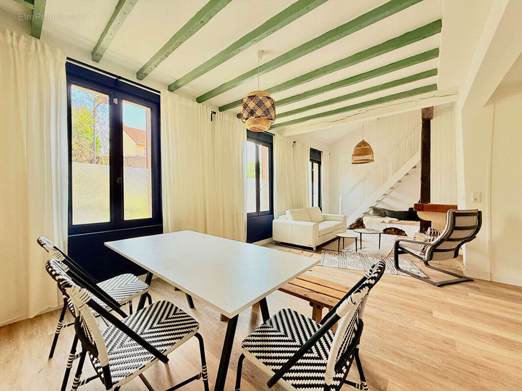 Maison à IVRY-SUR-SEINE