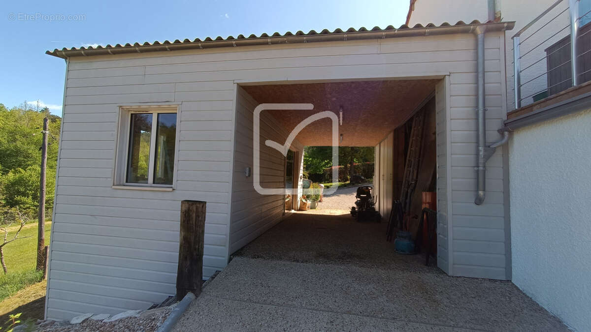 Maison à SARLIAC-SUR-L'ISLE