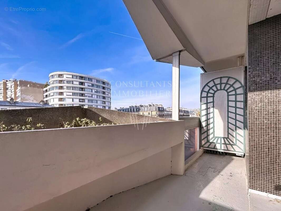 Appartement à PARIS-15E