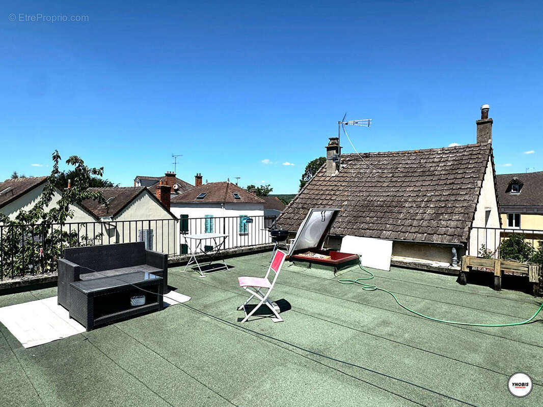 Appartement à VERNEUIL-SUR-SEINE