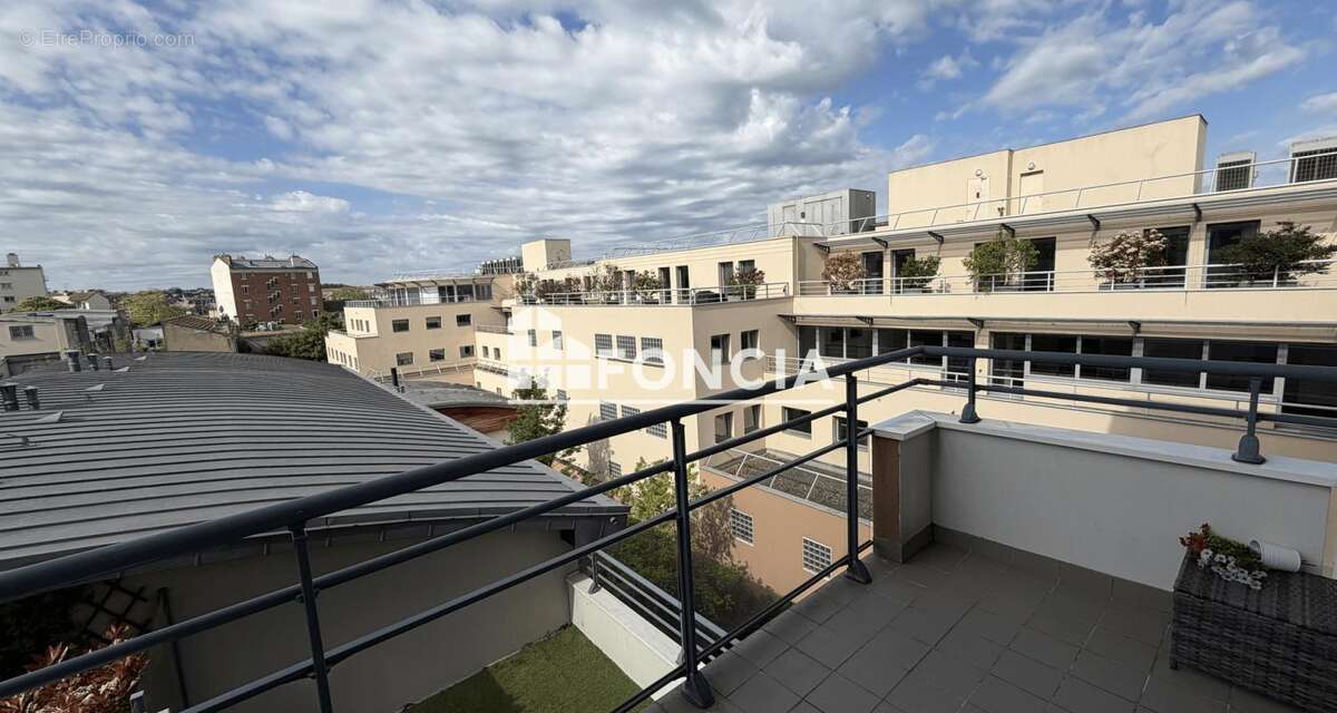 Appartement à NANTERRE
