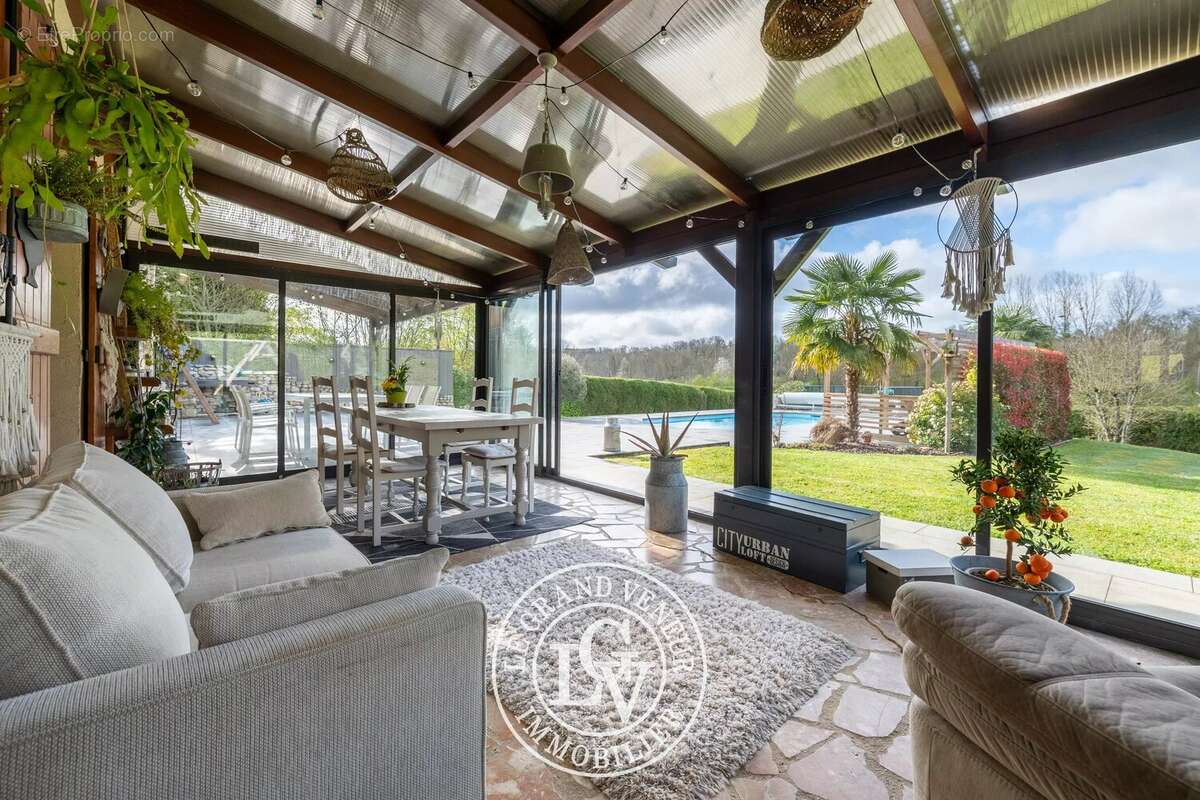 Maison à FONTAINEBLEAU