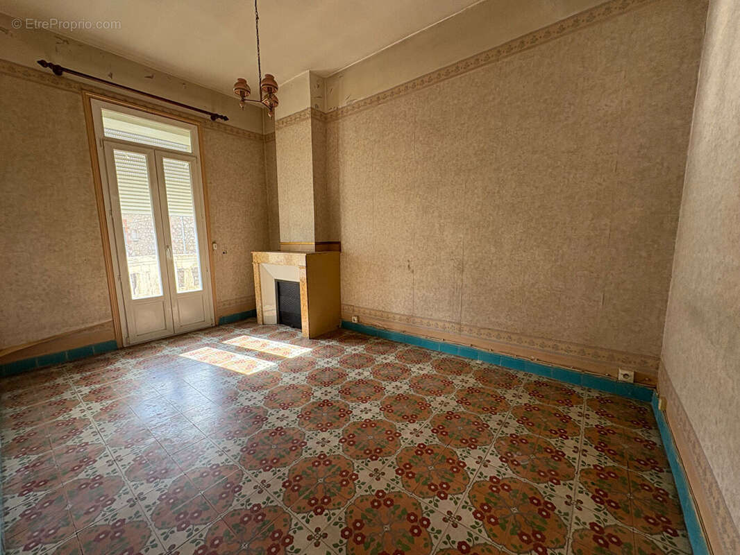 Maison à VILLELONGUE-DE-LA-SALANQUE