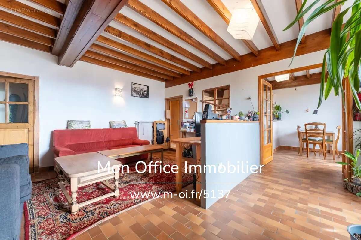 Appartement à PRUNIERES