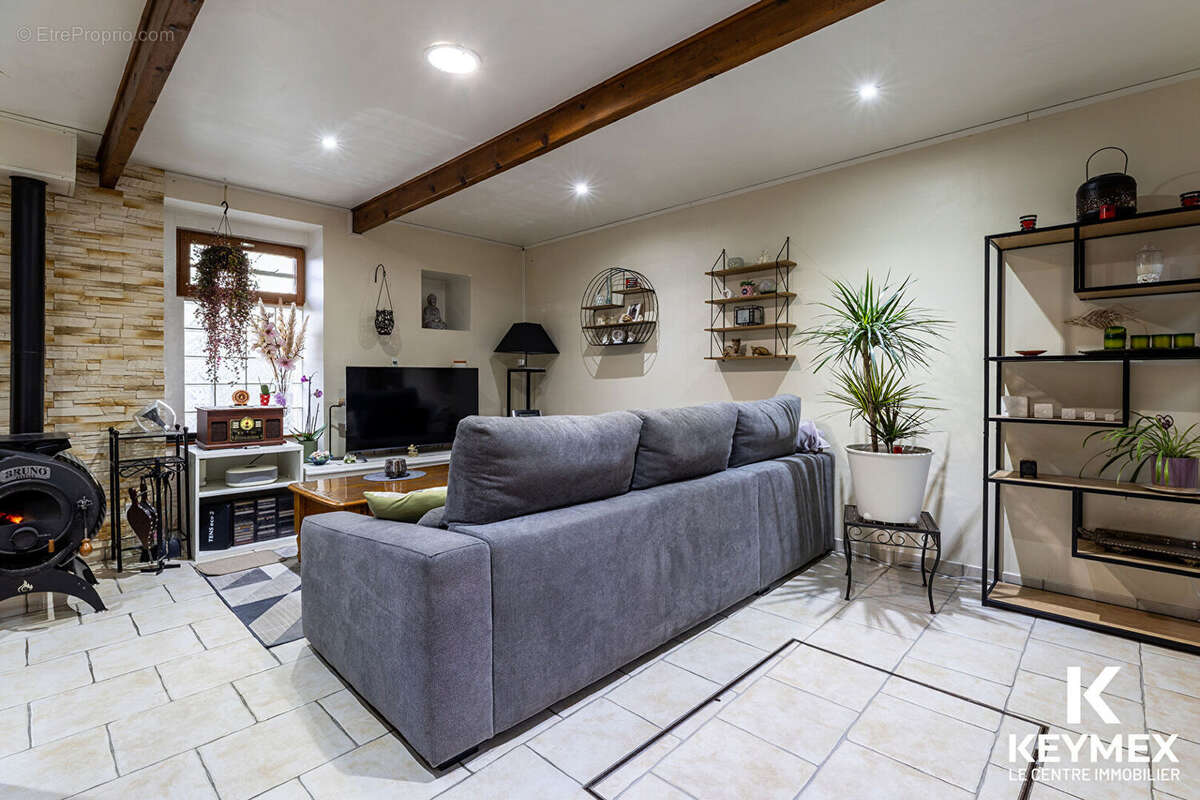 Maison à LE MESNIL-EN-THELLE