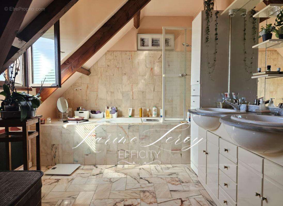 Maison 5 pièces 143 m² à vendre à Louvres (95380) - photo 10