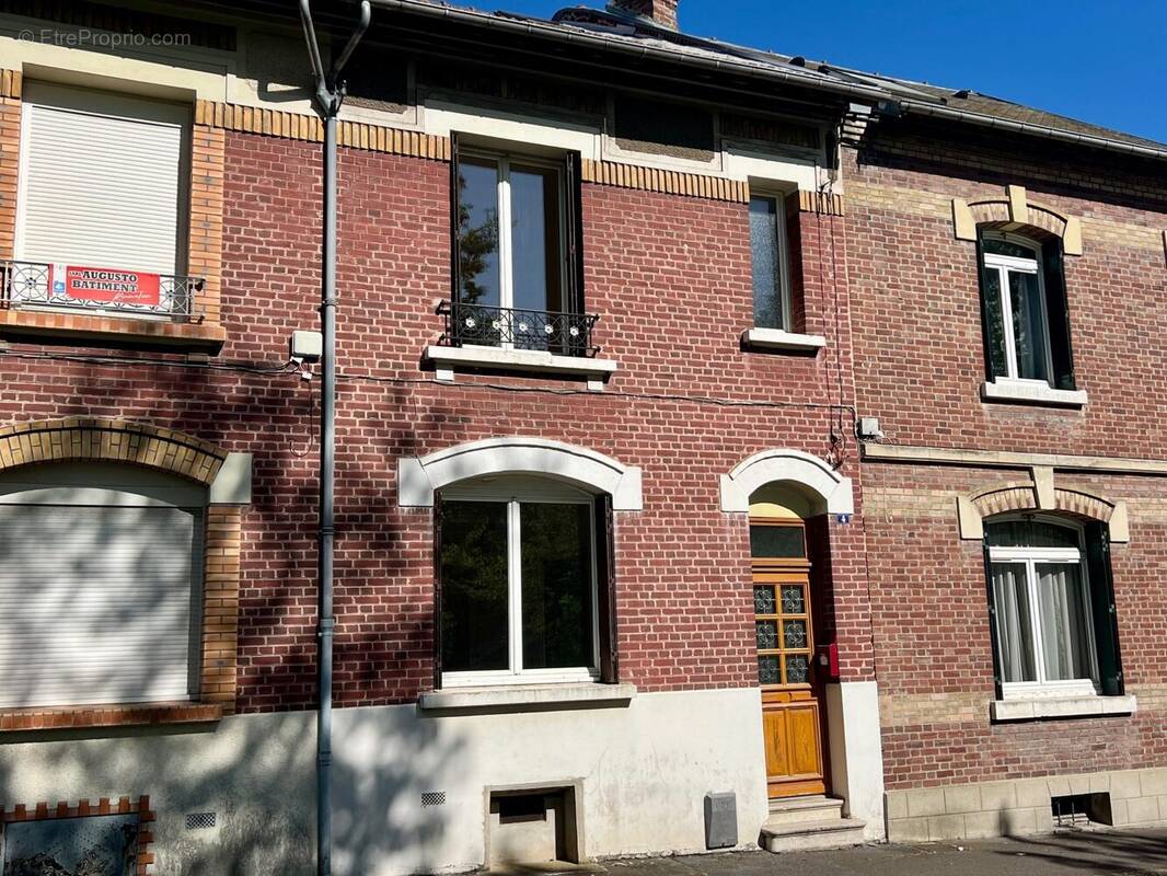 Maison à CHAUNY