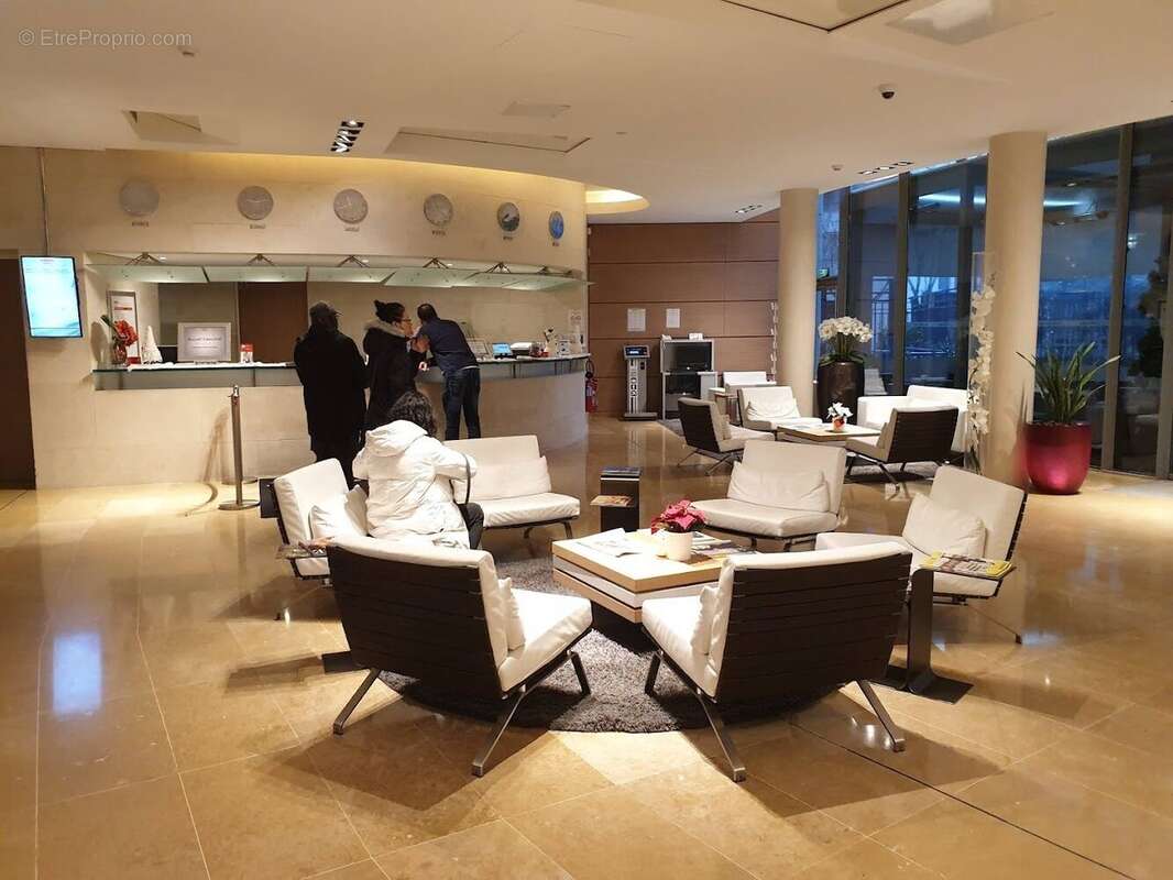 Appartement à COURBEVOIE