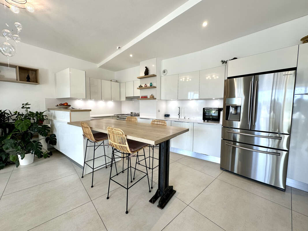 Appartement à CASTELNAU-LE-LEZ