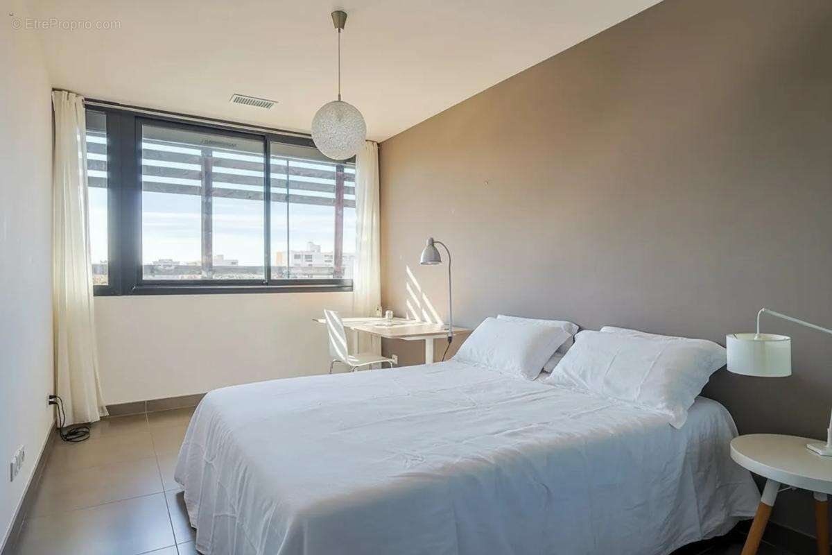 Appartement à MARSEILLE-9E