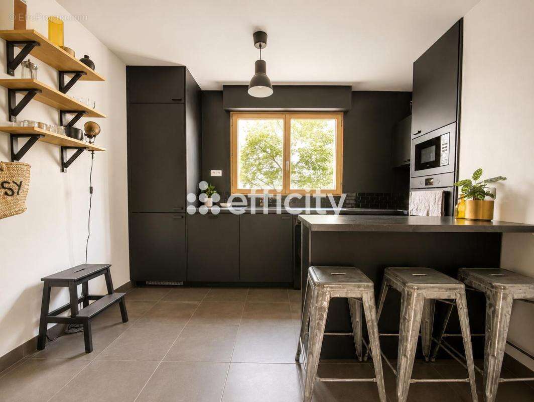 Appartement à SAINT-MAURICE