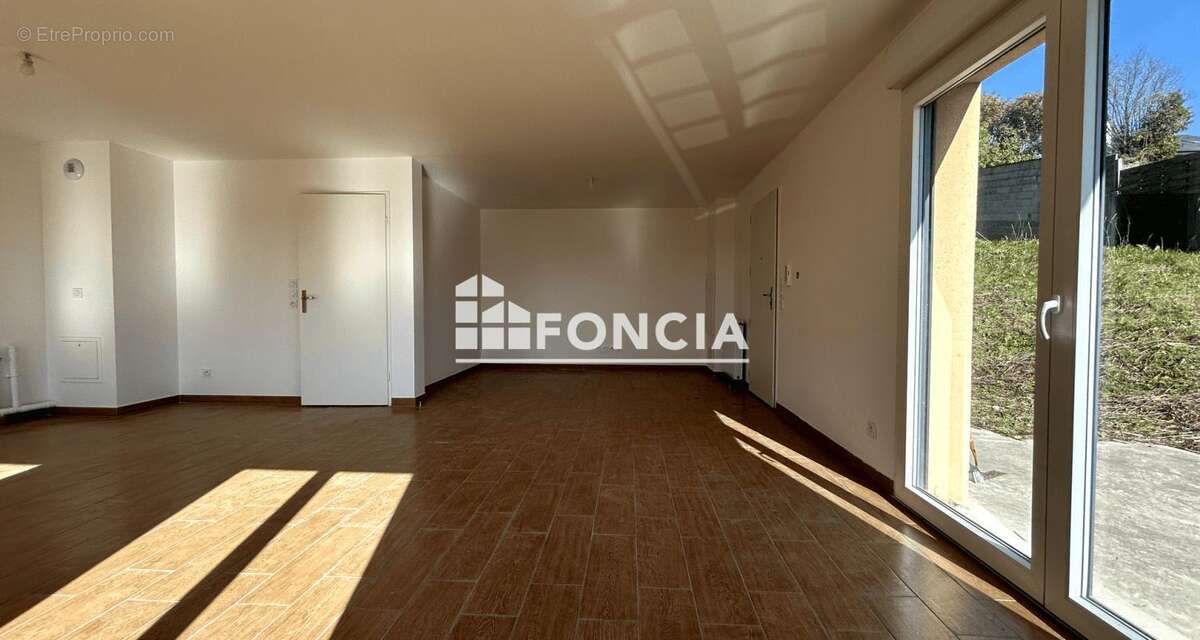 Maison à CORBEIL-ESSONNES