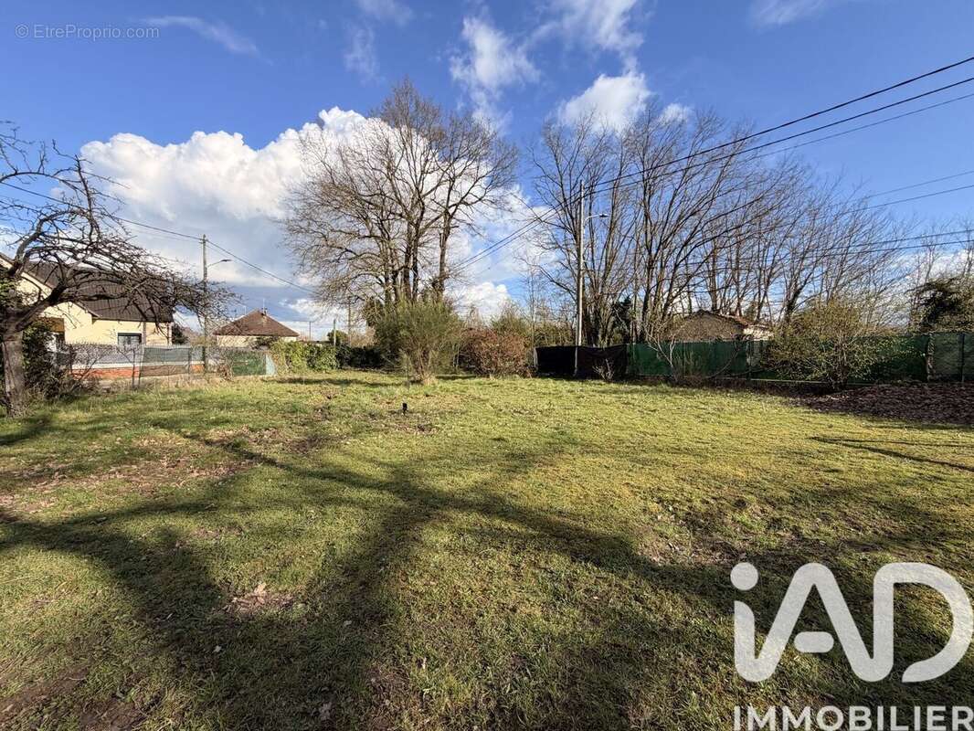 Photo 2 - Terrain à VILLECRESNES