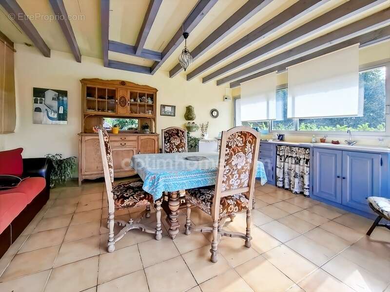 Maison à ESPINASSE-VOZELLE