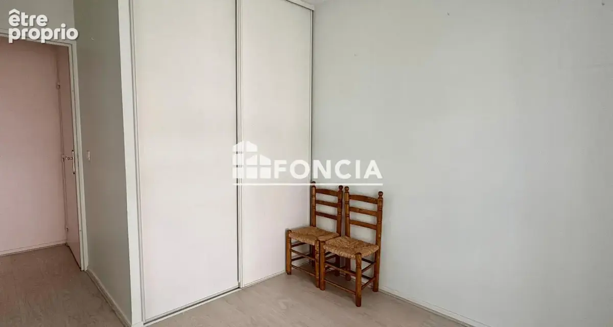 Appartement 4 pièces avec BOX DOUBLE proche gare SANS TRAVAUX - photo 10