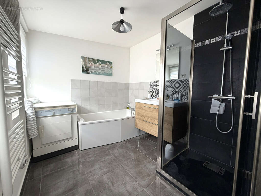 Maison au calme, ideal 1er achat ou investissment locatif ! - photo 5