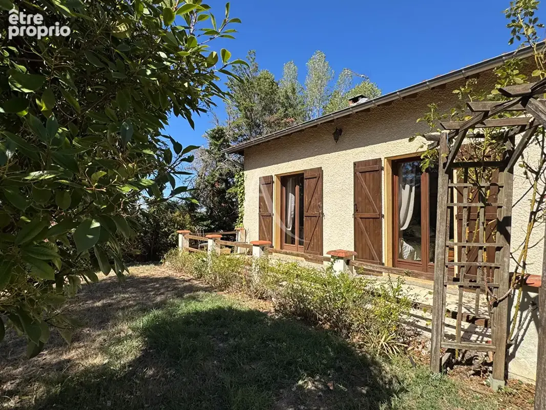 Maison L Isle Jourdain type T4 sur 3200 m² de terrain - photo 13