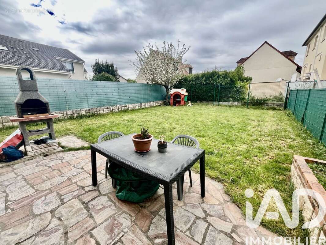 Photo 2 - Maison à CORBEIL-ESSONNES