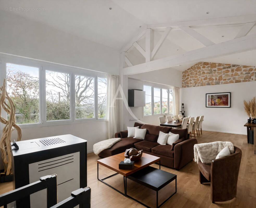 Maison à COLOMARS