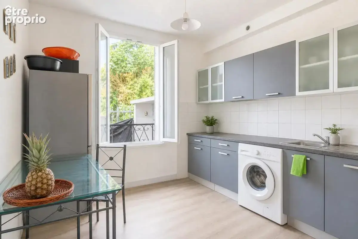Maison de 6 pièces de 165 m² à Saint-Denis - photo 4